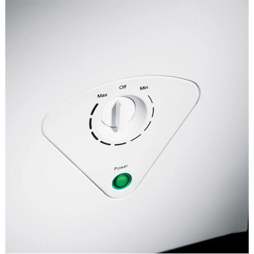 GE 7.0 Cu. Ft. Manual Defrost Chest Freezer