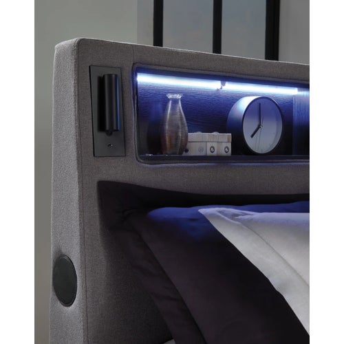 Signature Design by Ashley Verishaw Queen Upholstered Bed